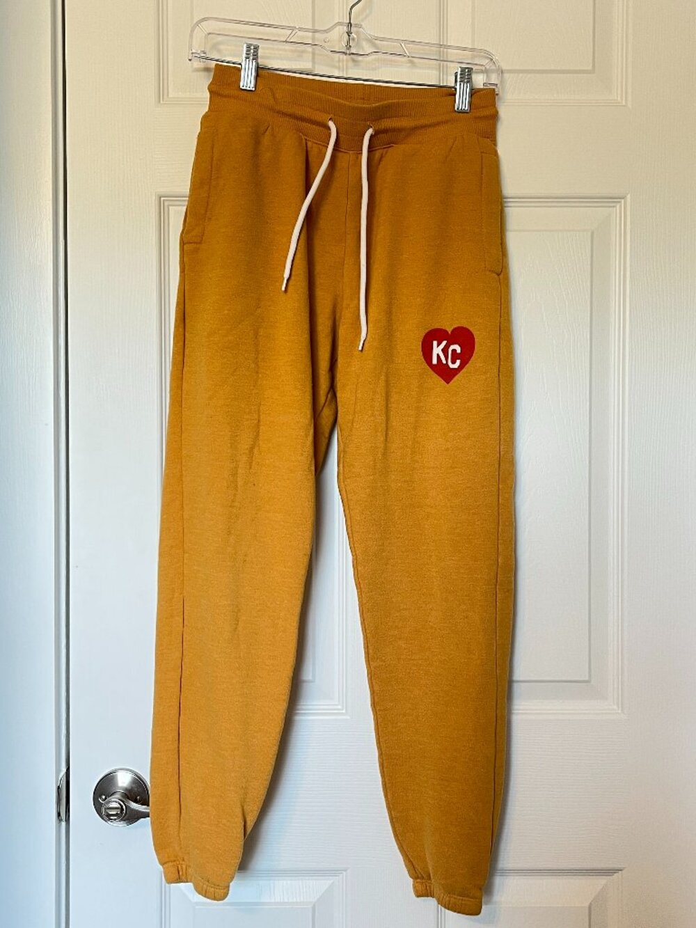 Charlie Hustle Gold and Red Kansas City Chiefs Heart Jogger Sweatpants small